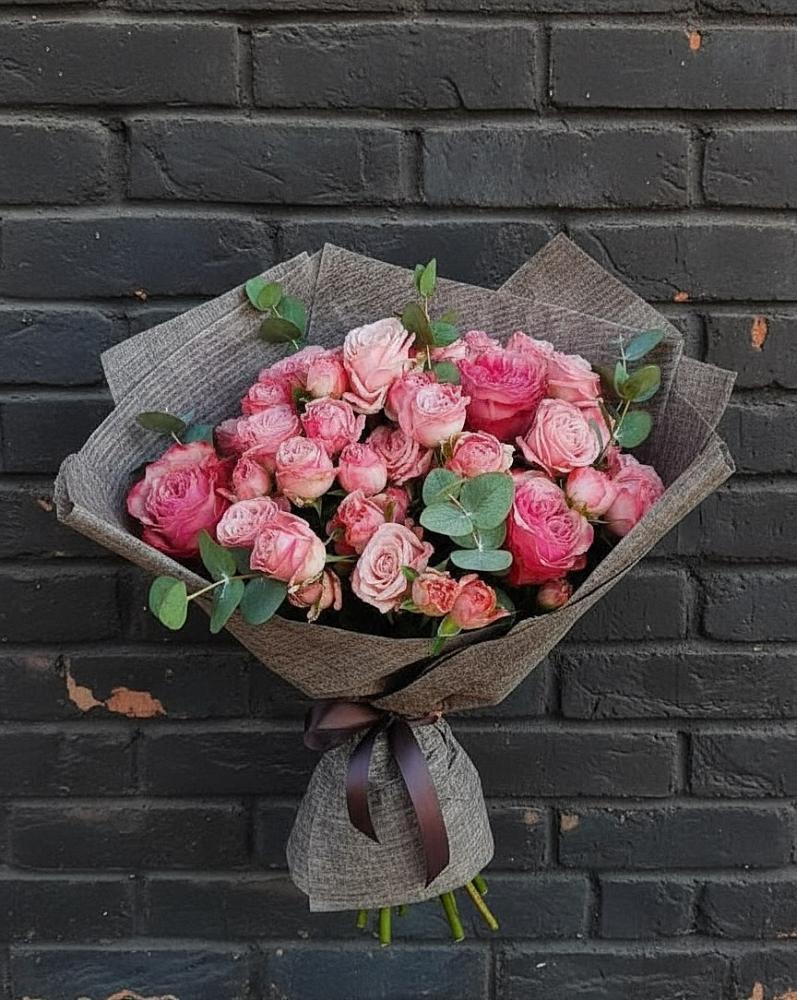 Букет розы в пальмах в поселке имени Цюрупы Букет цветов из: Розы в поселке имени Цюрупы