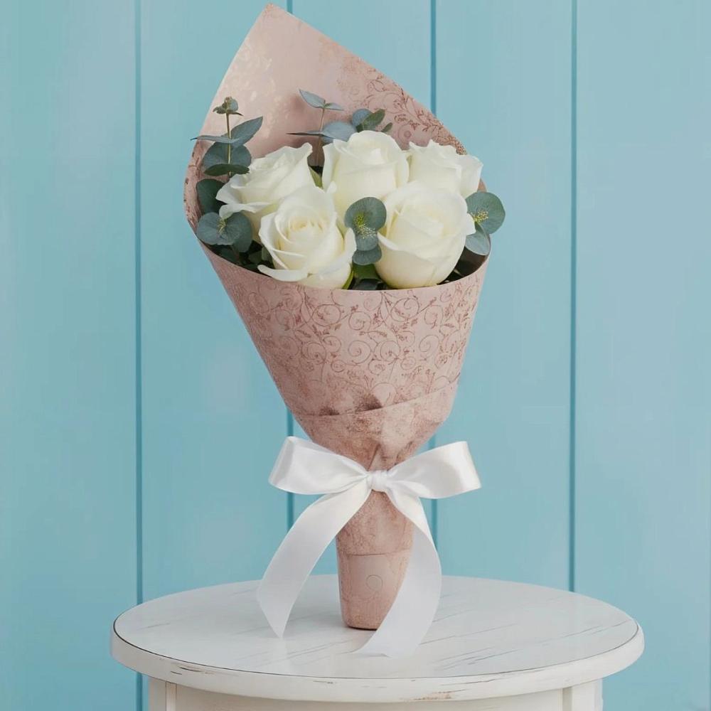 Букет цветов из: Розы в поселке имени Цюрупы