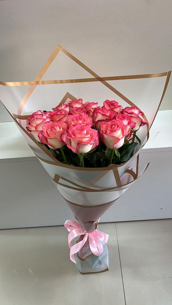 Букет Розовые розы Сеньорита в поселке имени Цюрупы