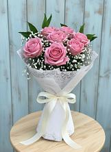 Букет цветов из:  Розы в поселке имени Цюрупы
