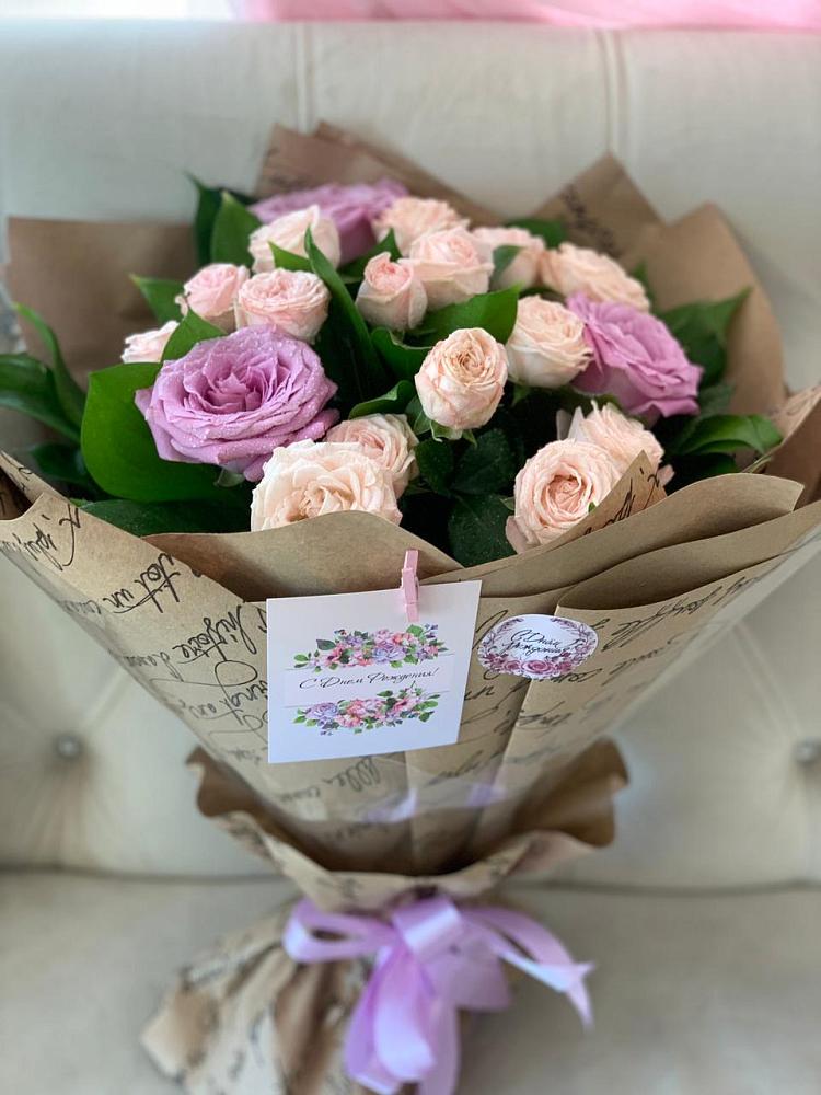 Букет розовая сирень в поселке имени Цюрупы Букет цветов из: Розы в поселке имени Цюрупы