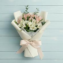 Букет Утренний поцелуй в поселке имени Цюрупы Букет цветов из:  Альстромерии в поселке имени Цюрупы