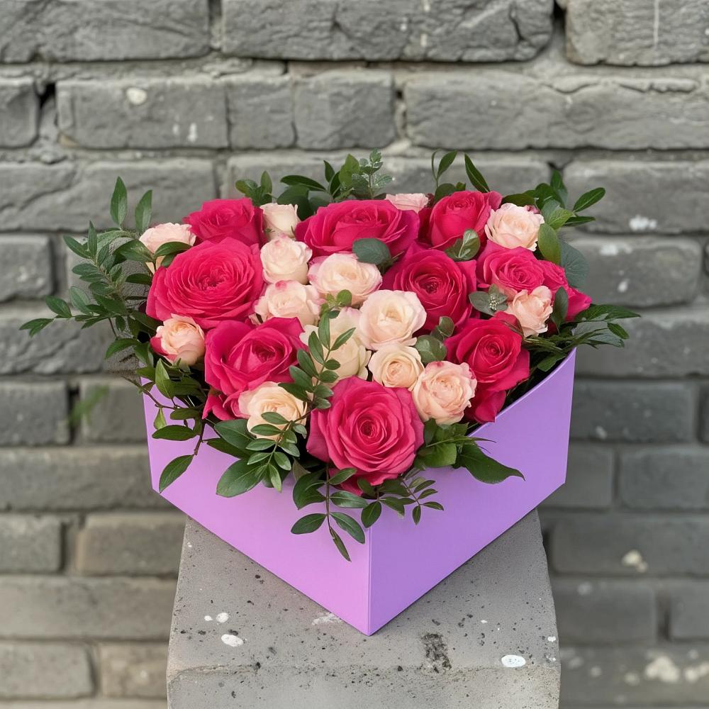 Композиция моя любовь в поселке имени Цюрупы Цветочная композиция из Розы в коробке в поселке имени Цюрупы