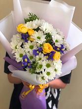 Букет цветов из:  Ирисы, Хризантемы и Розы #REPLACE_PRED# поселке имени Цюрупы