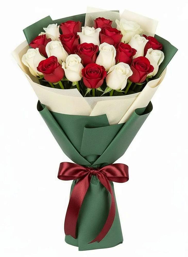 Микс из красных и белых роз в поселке имени Цюрупы Букет Микс из красных и белых роз в поселке имени Цюрупы