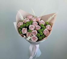 Букет цветов из:  Розы и Хризантемы в поселке имени Цюрупы