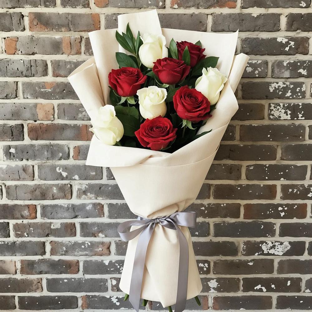 Букет цветов из: Розы в поселке имени Цюрупы