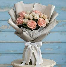 Букет цветов из:  Розы в поселке имени Цюрупы