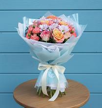 Букет цветов из:  Хризантемы и Розы в поселке имени Цюрупы