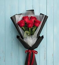 Букет цветов из:  Розы в поселке имени Цюрупы