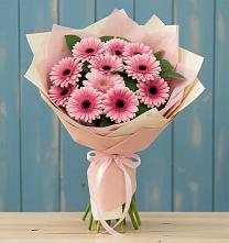 Букет цветов из:  Герберы в поселке имени Цюрупы