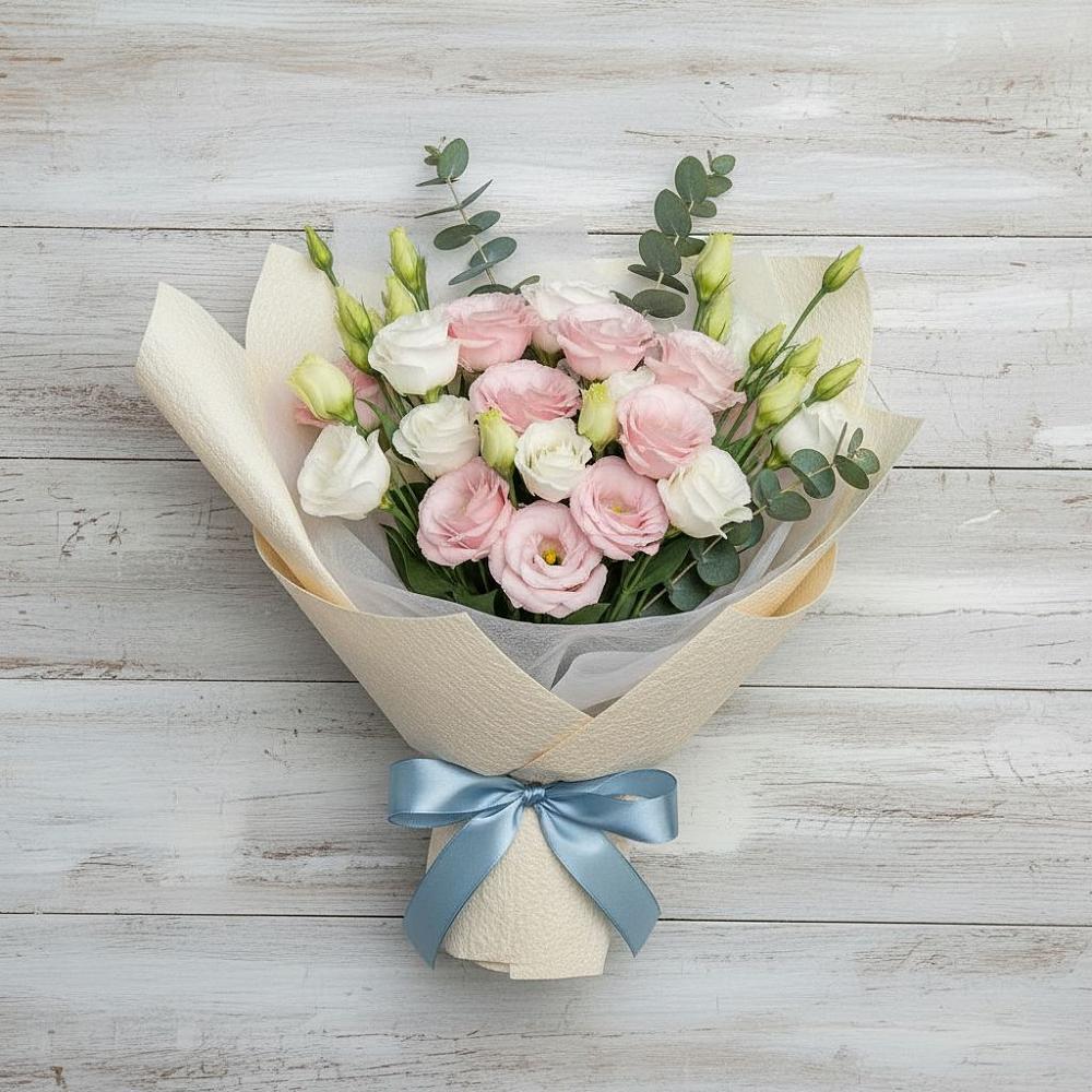 Букет цветов из: Лизиантусы в поселке имени Цюрупы